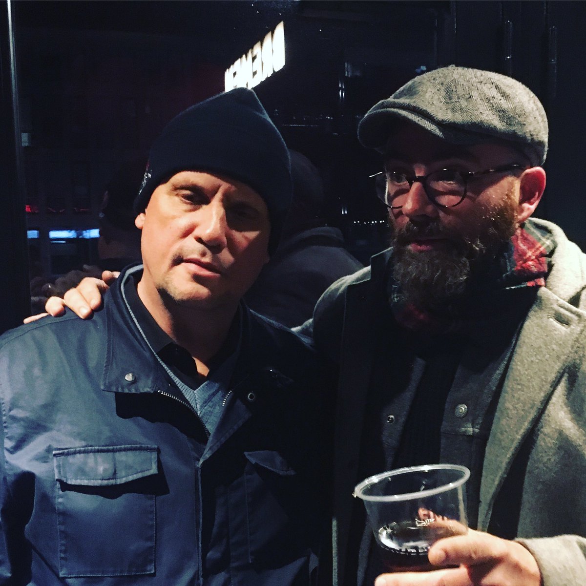 mikaelsimpson's tweet photo. Ny plade fra denne mand. Er besat af hans univers. Så ham optræde med Red House Painters på London Garage i 1998 og et utal af gange siden da. #stadigfan af Mark Kozelek 💥 https://t.co/s41jeHhC3m