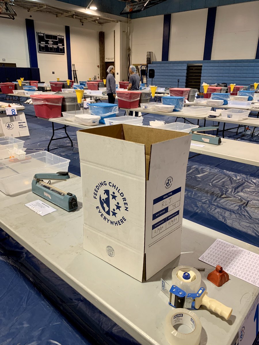 BerkeleyPrep's tweet image. We’re about to do a great thing for our community. #hungerproject #37000meals