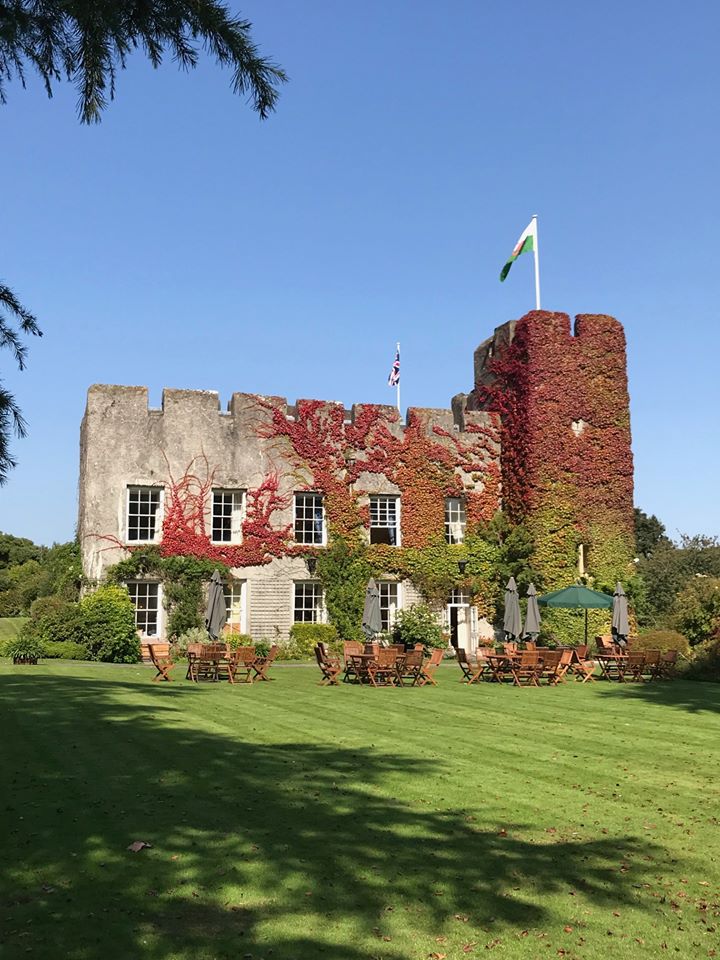 In the words of <a href="/FonmonCastle/">Fonmon Castle</a> , 'Only a Castle will do' for your wedding day, and Fonmon Castle is really quite a spectacular castle. yoursouthwales.wedding/supplier/az/11… #weddingvenue #castlewedding #castlevenue #castleweddingvenue #weddinginsacastle #southwales #barry #valeofglamorgan