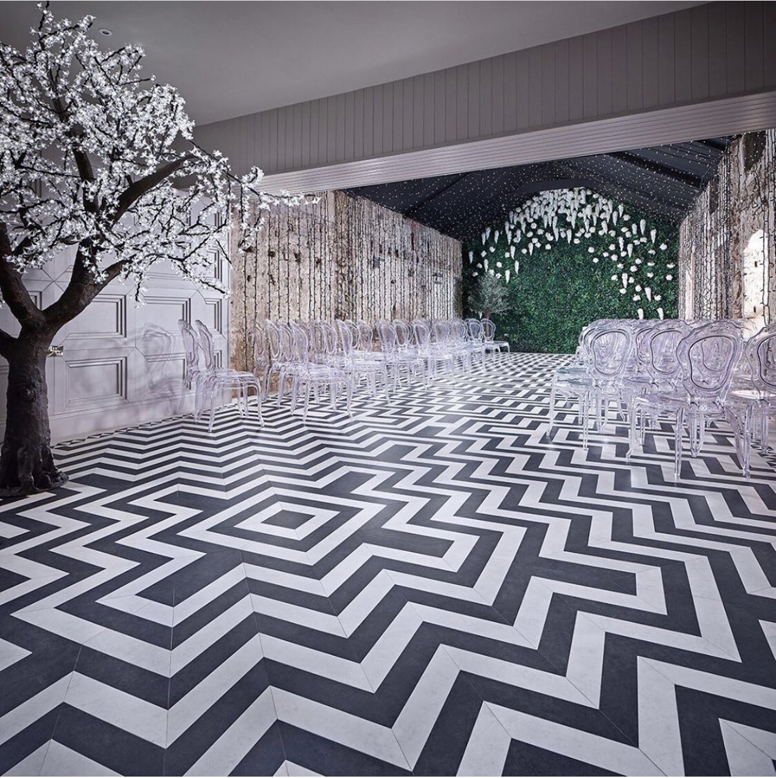 Sussex Vinyl Flooring (@s_v_flooring) on Twitter photo <a href="/KarndeanComm/">Karndean Commercial</a> Taking commercial flooring to another level! Their products have been transforming floors for years!
#karndean #lvt #Brighton #sussex #flooring #interiordesign <a href="/KarndeanComm/">Karndean Commercial</a> Taking commercial flooring to another level! Their products have been transforming floors for years!
#karndean #lvt #Brighton #sussex #flooring #interiordesign