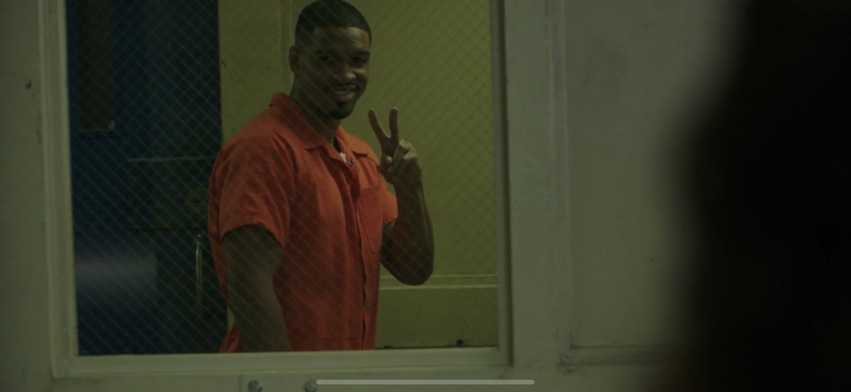 KingEurz's tweet photo. This is the most non-talkingest ass nigga on any TV show or movie. I never see someone refuse to snitch so adamantly. This man is the Anti6ix9ine. Free 2Bit man. 🦾💯💯💯✊🏾 #PowerStarz https://t.co/V1xPykEKoU
