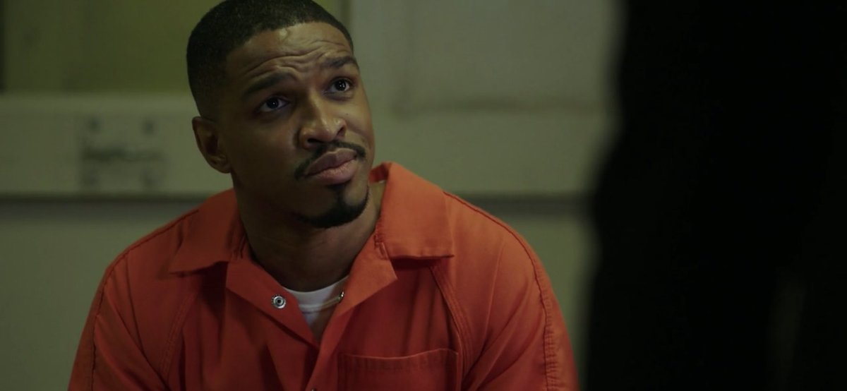 KingEurz's tweet photo. This is the most non-talkingest ass nigga on any TV show or movie. I never see someone refuse to snitch so adamantly. This man is the Anti6ix9ine. Free 2Bit man. 🦾💯💯💯✊🏾 #PowerStarz https://t.co/V1xPykEKoU