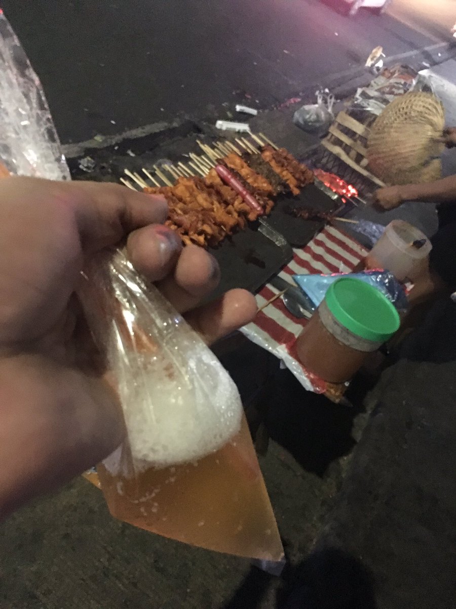 Jrey_M's tweet photo. Never have I imagine na magagawa ko yung ganto. Hahahahahahahaha inom po https://t.co/2rU3ZcUp9l