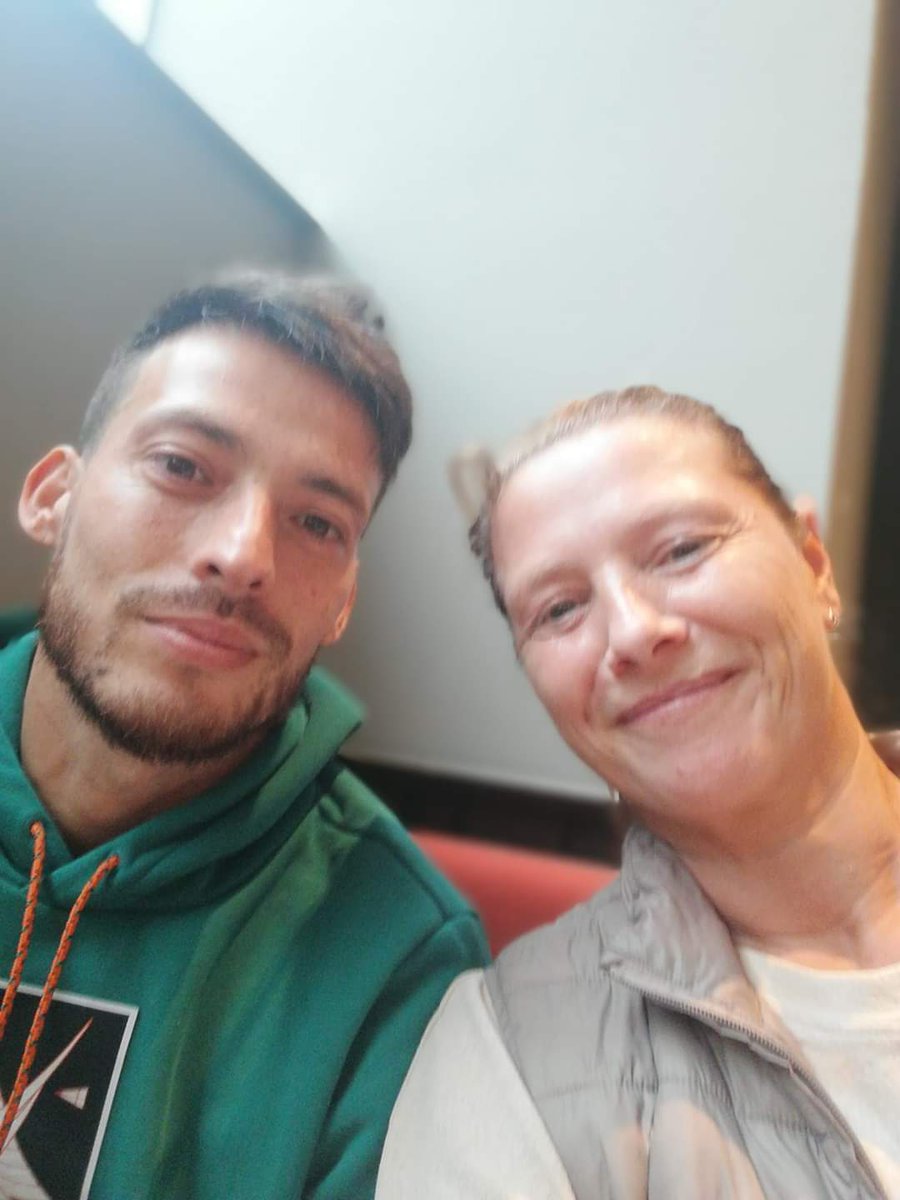 prestigecar_rep's tweet photo. To make my day worse. I didn't want to go shopping with the Mrs. She just sent me a picture of her and @21LVA having a hot chocolate in Costa. https://t.co/rUlxLG1rn2