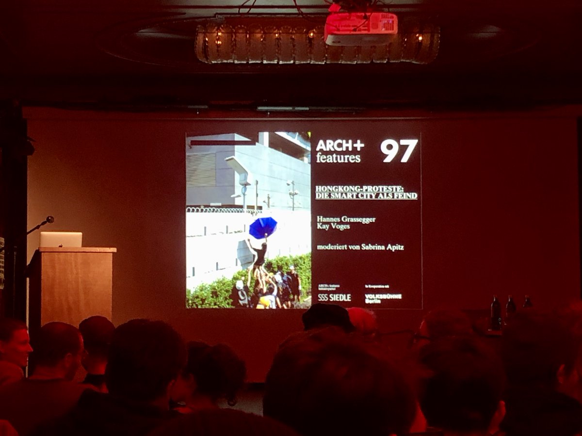 chrisma0's tweet photo. Fascinating talk on the weekend at @Volksbuehne by Hannes Grassegger @HNSGR on the topic of the Hong Kong protests and the "smart city" as the enemy!
Followed by interesting discussion with Kay Voges @vogeskay and Sabrina Apitz @ApitzSabrina. @archplusnet
https://t.co/ymiDydyftc https://t.co/oLxHy1Ixtq