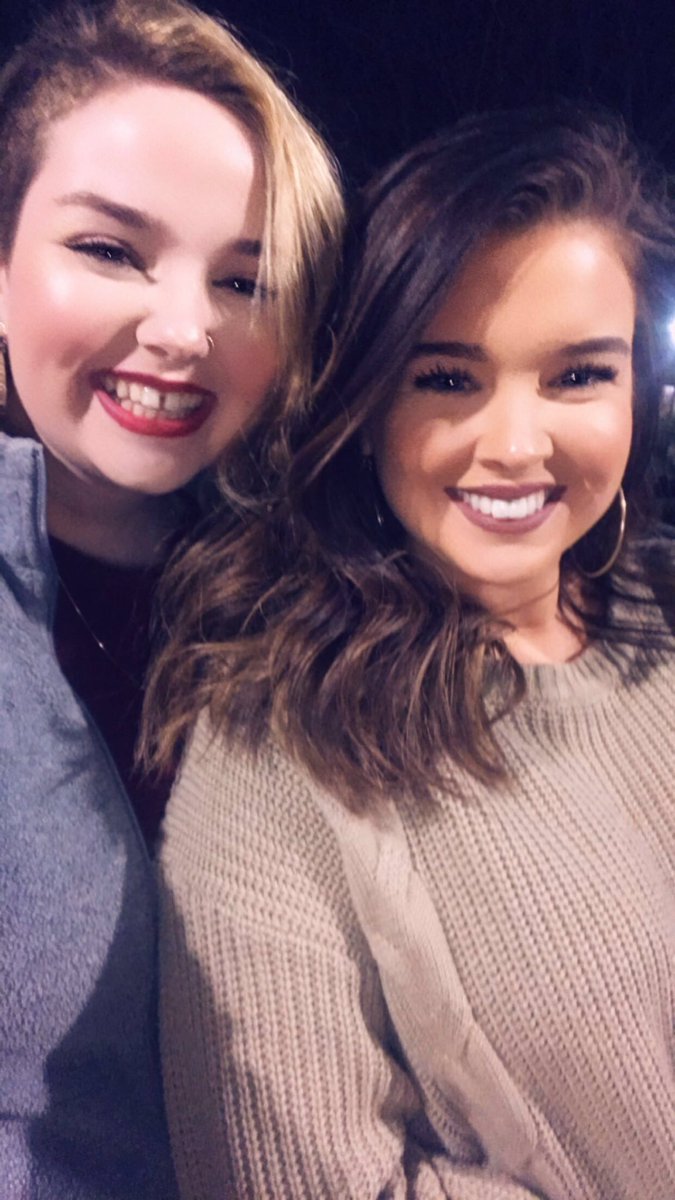Sarah_Day215's tweet photo. Also had a much needed girls night with my coworkers, and my bestie came too❤️ https://t.co/zVv40rddlj