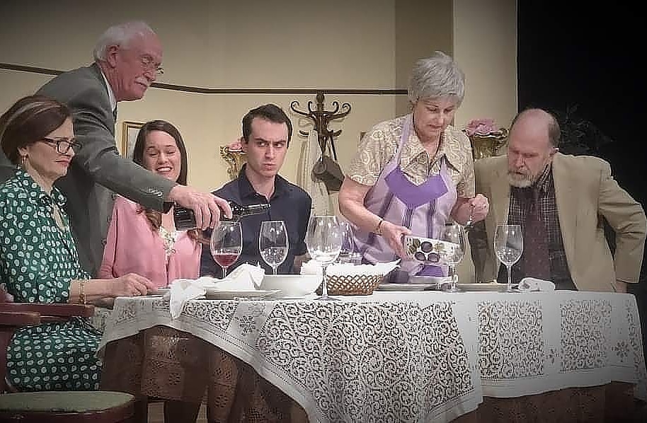 TKamermans's tweet photo. Today's final (matinee) show is SOLD OUT! Many thanks to our wonderful community of ticket buyers for their patronage! OVER THE RIVER &amp; THROUGH THE WOODS hits the stage at #DundasLittleTheatre one more time at 2 PM. #HamOnt #Dundas #hamarts #hamonttheatre #dundasont #hamtheatre https://t.co/yl8zu5xTr1