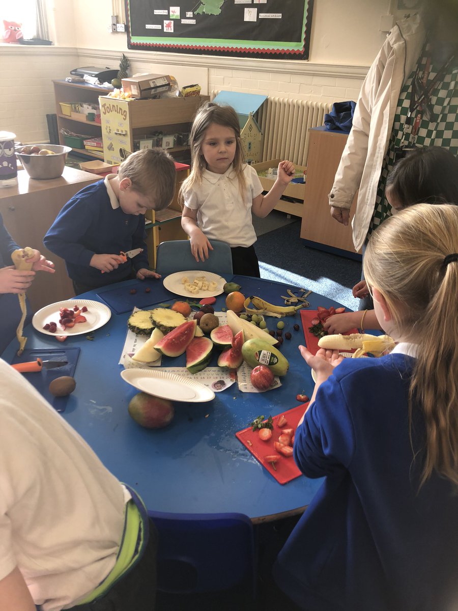 Class 1 made gorgeous fruit kebabs on Friday.  Thank you to the parents who donated so much fruit - I can’t get over how generous you all are!!!