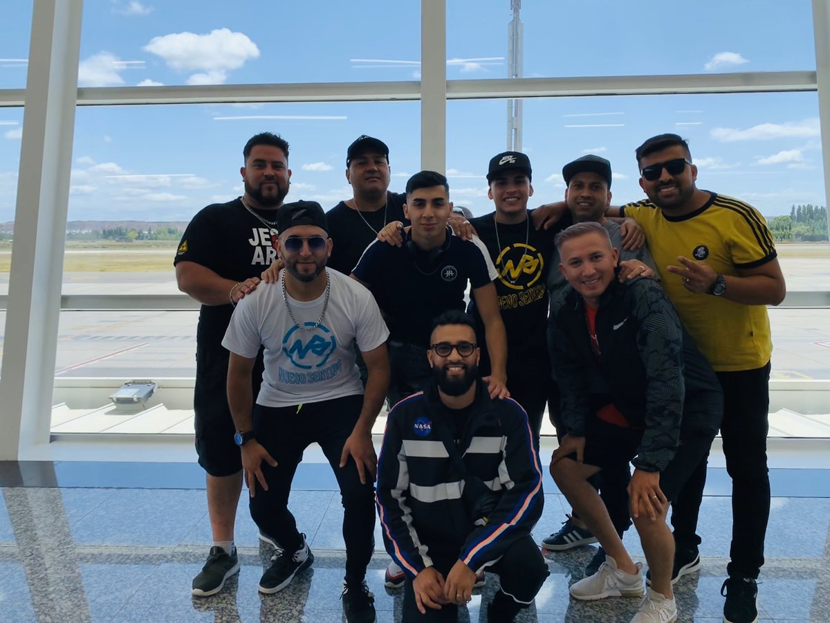 NUEVOSENTIDO_'s tweet photo. 🔥🤜🏼🤛🏼🔥Gracias @avivaarg que bueno fue conocerlos y poder gozarnos juntos! 💯
.
.
@ingenioproducciones #mambourbano #eventoscristianos #aviva #musicacristianaurbana #jesusenlascalles https://t.co/JRfmy3hTkr