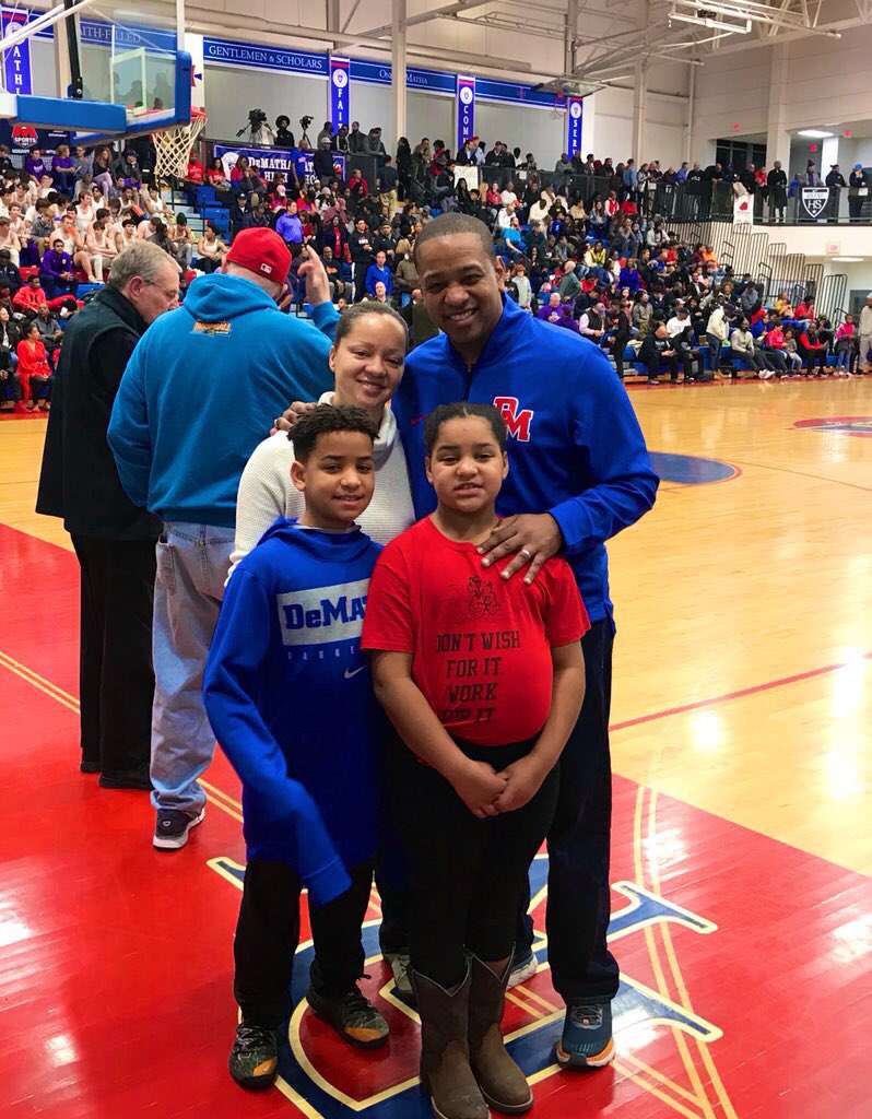 FairfaxJustin's tweet photo. Huge Fairfax Family Hoops Weekend!
Baby boy had a double-double
(14 points, 13 steals & 3 assists) in a great team win.
Baby girl (also had a double-double β points & rebounds).
@DeMathaCatholic beat Gonzaga.
@DukeMBB beat UNC.
#OneDeMatha #Duke #HoopsForDays https://t.co/JCZ8ywY4Ds