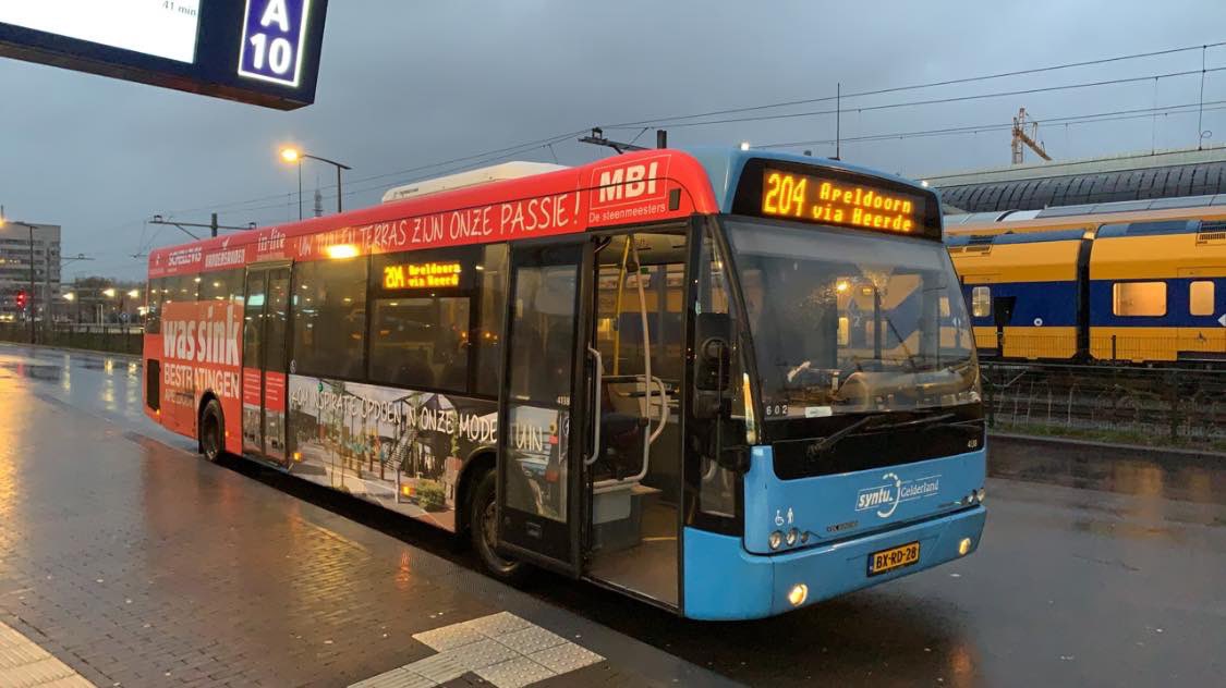 Zo maar eens met lijn 204 op weg naar Apeldoorn. Ik wens alle passagiers een veilige vlucht.
#Keolis #Syntus