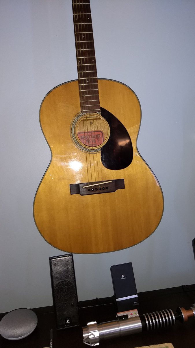 ploss_vocal's tweet photo. @warrenhuart I watched a video of yours recently, singing the praises of 70's Yamaha acoustics. You're not wrong. Here's an FG-75 in my studio for all those sweet tones ❤️ there's a Seagull S6 Original next to it as well. #FG75 #YAMAHA #beautiful https://t.co/9SB98AIi2T