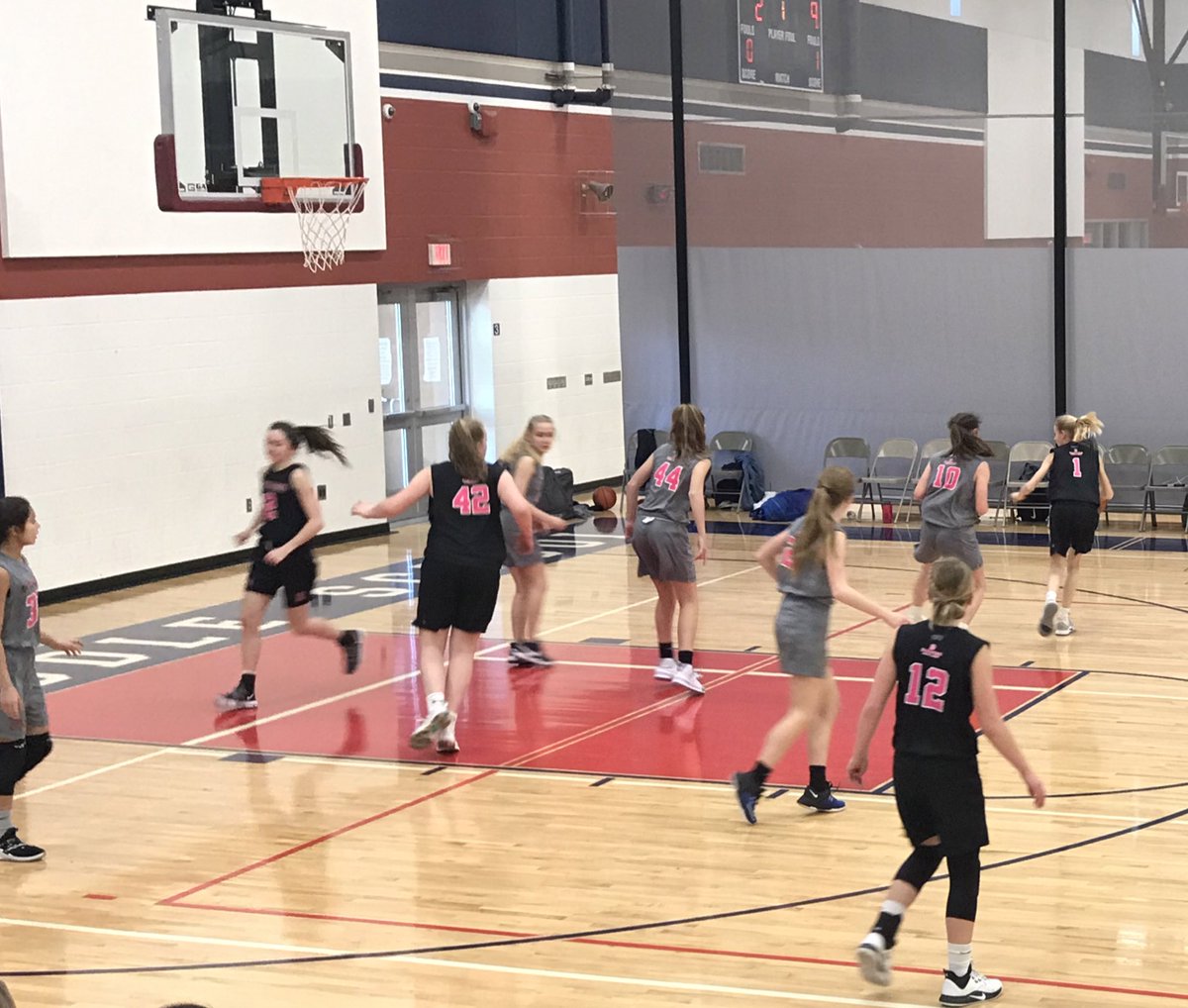 PHHoopsKS's tweet photo. Our two PowerHouse 2024 teams played each other yesterday! Way to battle ladies!! πππͺπΌ #PowerHouseHoops https://t.co/NAwuUgYGdu