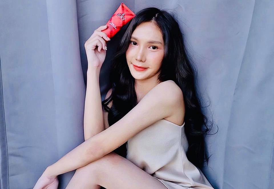 nanuiia's tweet photo. ตามหาคร๊า รีวิวเยอะมากไม่รู้จะสั่งที่ไหนใครมีพิกัดเเจ้งด้วยนะ อยากได้จริง ตอนนี้ดำมากค่ะไม่ไหว #howtopefect #ถูกและดี #แคปชั่น2020 #ตามหา #joey #คุณหนูขี้อายกับคุณชายเจ้าชู้ #ใครขาย https://t.co/6hrst1SbX8