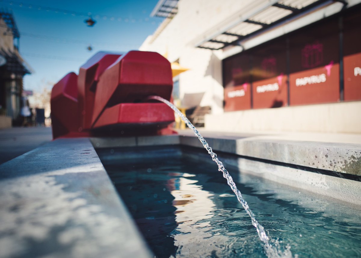 sushiday's tweet image. low poly + realistic water

when real life is #gamedevgoals 😎😂

#streetphotography #water #fountain #photography #photooftheday #lowpoly #photographer
