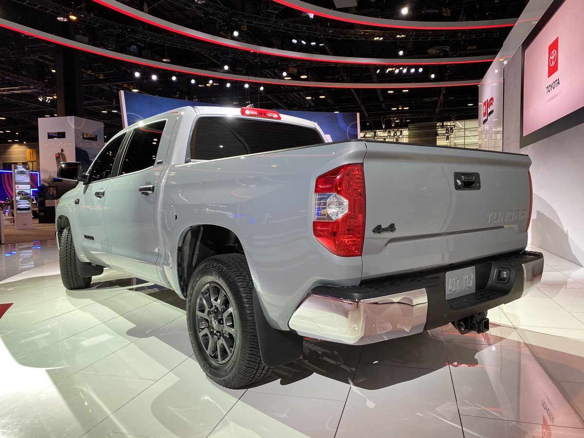 LotProCars's tweet image. Feast your eyes on the Toyota Tundra Trail Edition #Toyota #Tundra #TrailEdition #CAS2020