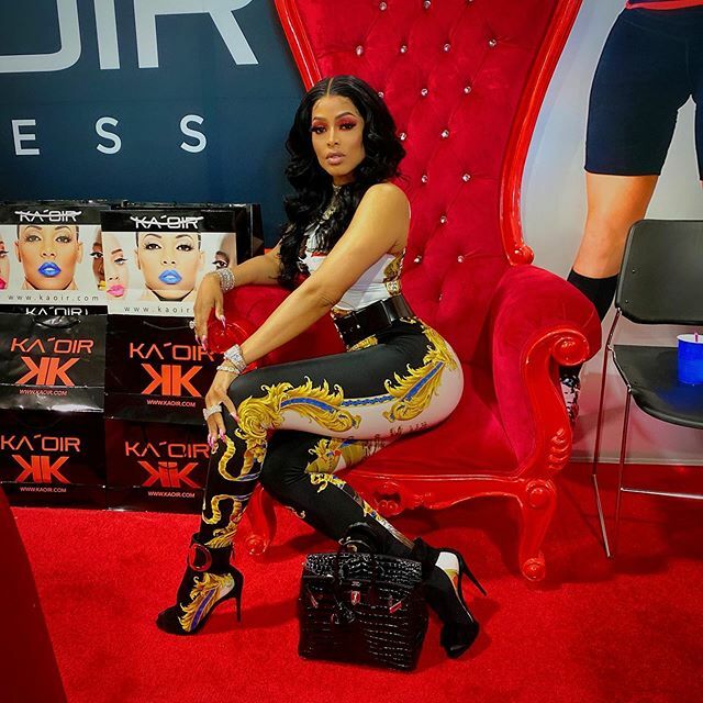 KAOIR_Cosmetics's tweet photo. Our CEO at work !!!!!! #KaoirFitness #Kaoir https://t.co/86JwSxjhJM