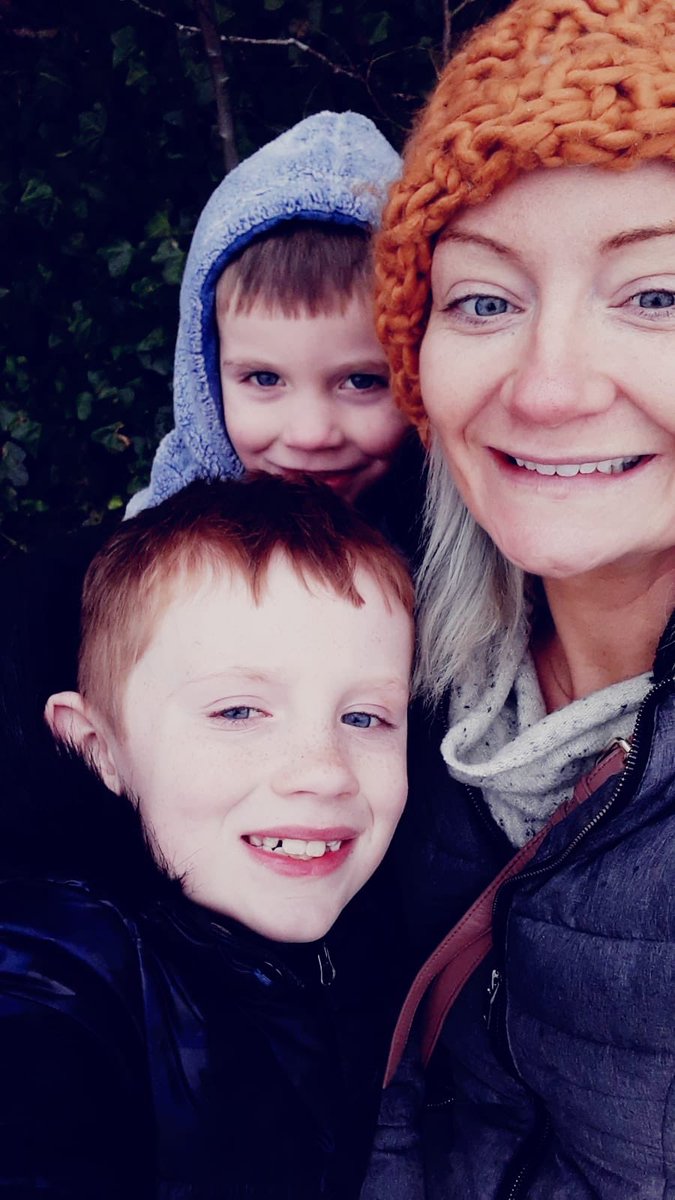 DrHelenWall's tweet photo. Never mind the storm my youngest was extremely worried the ducks would be hungry so off we went! And yes I’m aware bread for ducks isn’t recommended but even ducks need bad weather comfort food #stormyweather #boys #mumsamdsons #ducks #greatoutdoors https://t.co/nbAFym3mzv