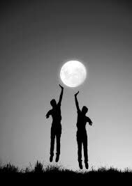 ڪن جـــميل الخـــُلق تهـــواڪ القـــلوب ..فــلا تنـــدم على لحـــظات أسعــــدت بهـا أحـــداً حــتى وإن لم يــڪن يستــحق منــڪ ذلڪ
 ┈ ┈┉❀🍃🌸🍃❀┉┈ ┈