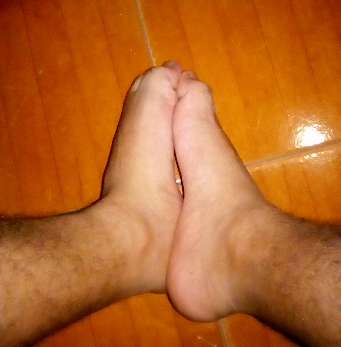 CashMasterDave1's tweet photo. I have hot and sweaty feet after being in the skate park for several hours, do you want to lick them?😋 👅💦💦
#malefeet #gayfeet #alphafeet #footmaster #footslave #findom #finsub #cashfag #wrinkledsole #solefetish #dudefeet #bigfeet #slave #paypig #moneyslave #master https://t.co/yE4lsOPBa2