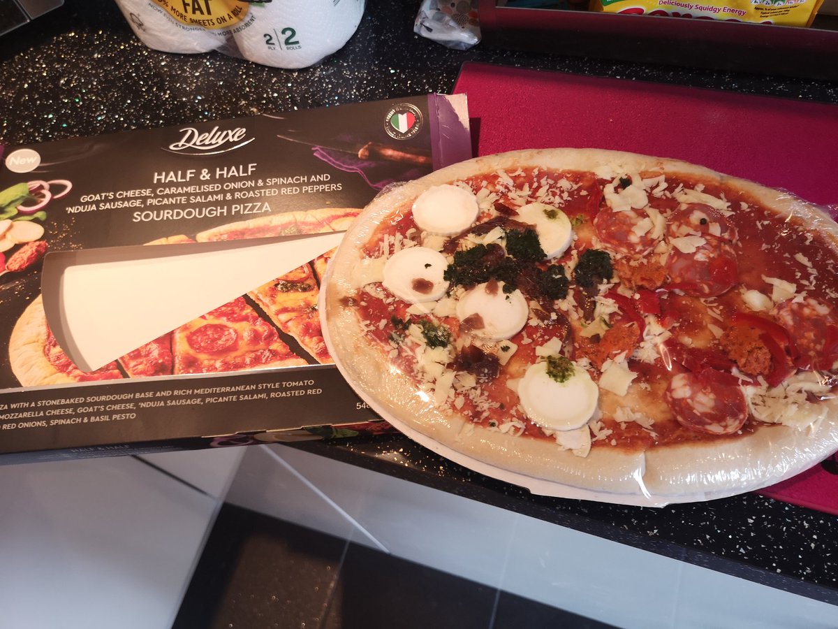 CarlaRoxann's tweet photo. @LidlGB did you run out of cheese 😂 https://t.co/zHslqwvvqv