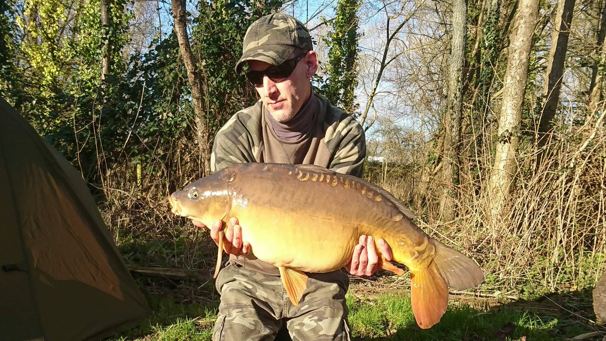 TaskaCarp's tweet photo. Next up is Team Taska man Scott Bassett who has had a few days on his local lake and he clearly hit the nail on the head with non stop day time and night time action..  here's just a few of his captures...
No sleep for Scott!! https://t.co/m4DOPrFviq