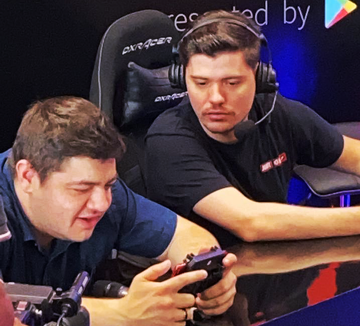 burgaofps's tweet photo. Enfim esse dia chegou, não aguentou de frente, foi pro meu time a ainda quer aprender com O MAIOR, O MELHOR e O MAIS HUMILDE de todas as plataformas. https://t.co/sxhUPslnFo #ArenaExtra #PlayOn https://t.co/TRpHAOiHzv