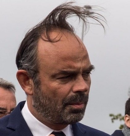 Thibdudu's tweet photo. Edouard Philippe as Japanese prints : a thread👇🏻 https://t.co/pzgLQpYeEt