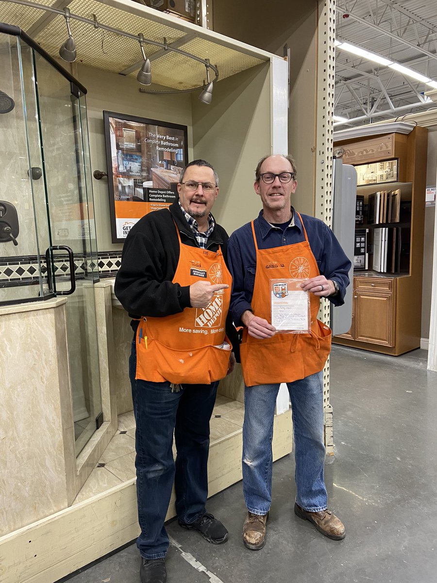 Our Weekend Warrior Greg kills it with excellent customer service and Dept  standards. Much deserved Greg @AmandaBaxter85 @kp20mu <a href="/ErickaWhorton/">Ericka Whorton</a> <a href="/Alvarez2Joe/">Joe Alvarez</a> #fabulous4421
