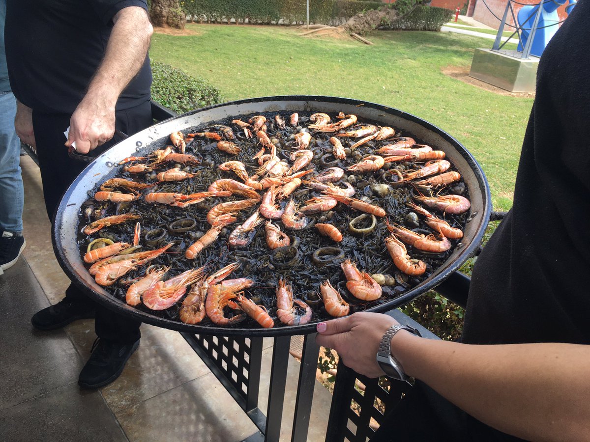 jtmatus's tweet photo. Because a great event needs great food too, some shoots of the amazing valencian catering we had at #methada2020 training school @I17111 @i2sysbio @onertipaday @_Marco_Moretto_ https://t.co/GHXxjwBieF