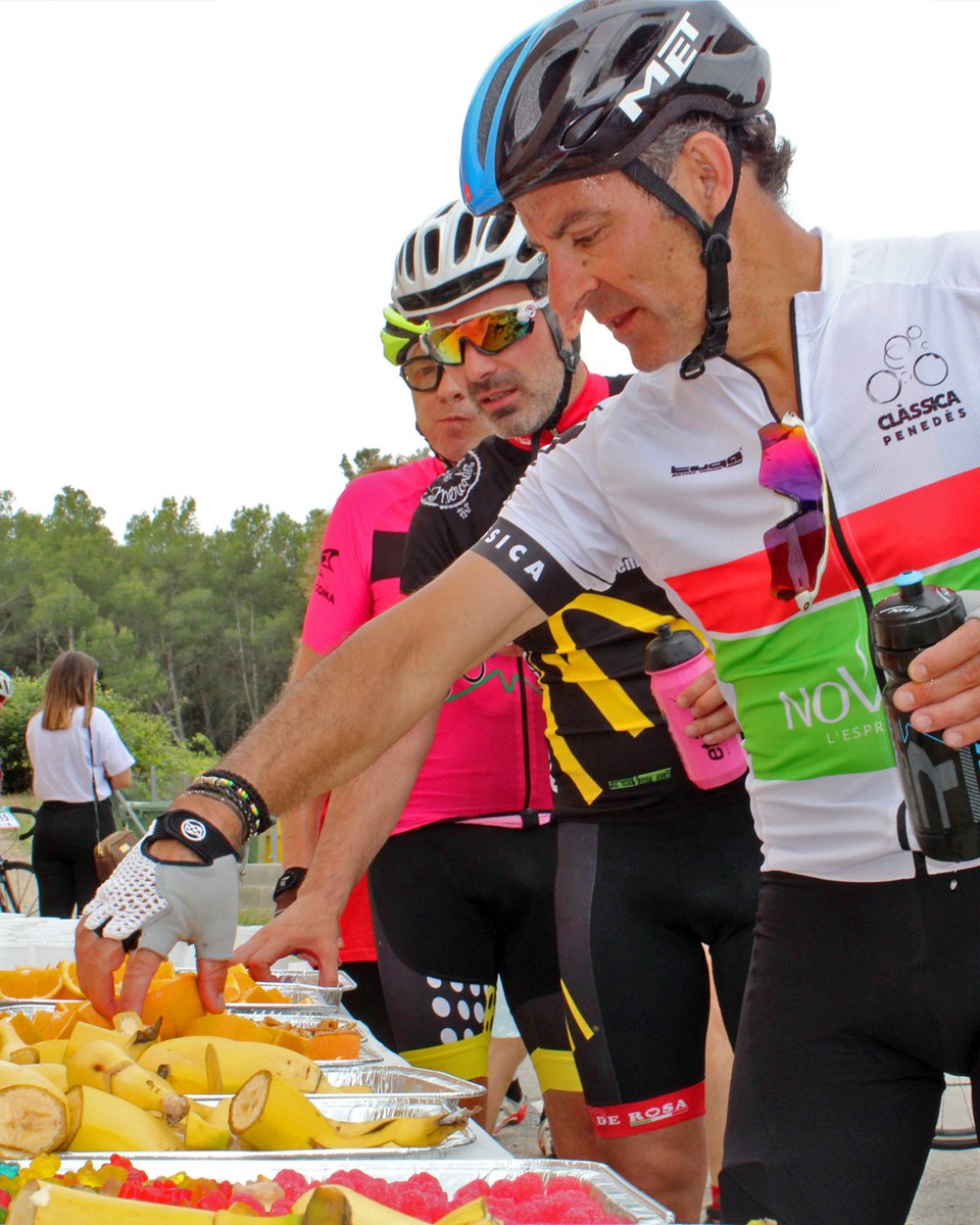 classicapenedes's tweet photo. Sabem de la importància dels avituallaments en una marxa cicloturista.

👉https://t.co/RdrbPCtUwK 

En la Clàssica Penedès sabemos la importancia de los avituallamientos en una marcha cicloturista.

In the Clàssica Penedès we know the importance of refreshments in a cycling tour. https://t.co/JG5pYtz14Y