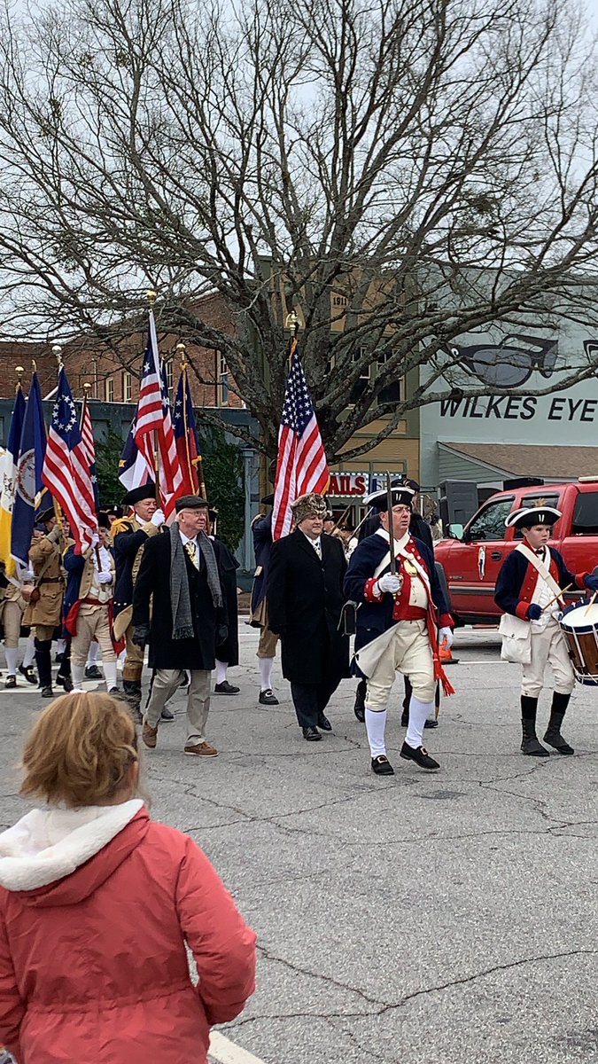 chipvanalstyne's tweet photo. An excellent Revolutionary Day in Washington, GA to honor patriots of the Battle of Kettle Creek. @georgiasocsar @NSSAR1889 @TodaysDAR We had a parade, lots of musket salutes and I was among those who presented a wreath on behalf of @Forsyth_SAR https://t.co/1yiu9nHyKK