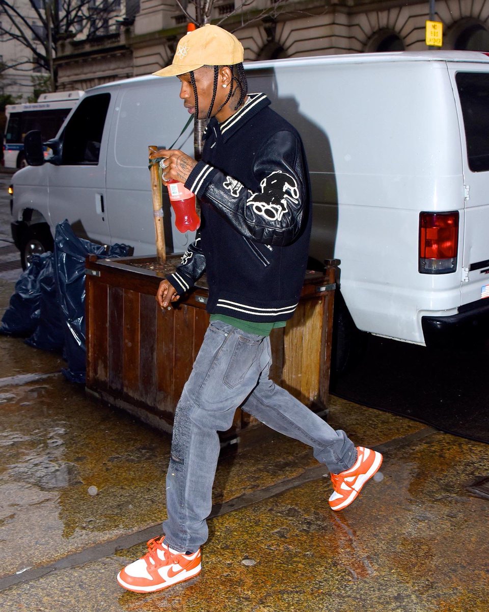 strange love dunks outfit