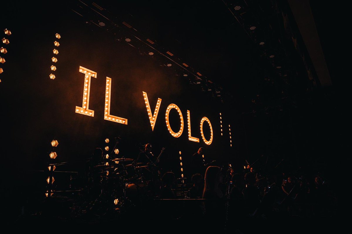 ilvolo's tweet photo. Another show, another incredible crowd, thank you Atlantic City for the time together. See you in Washington tonight! ✨ #IlVolo #10YearsTour https://t.co/9qLPctb6oU