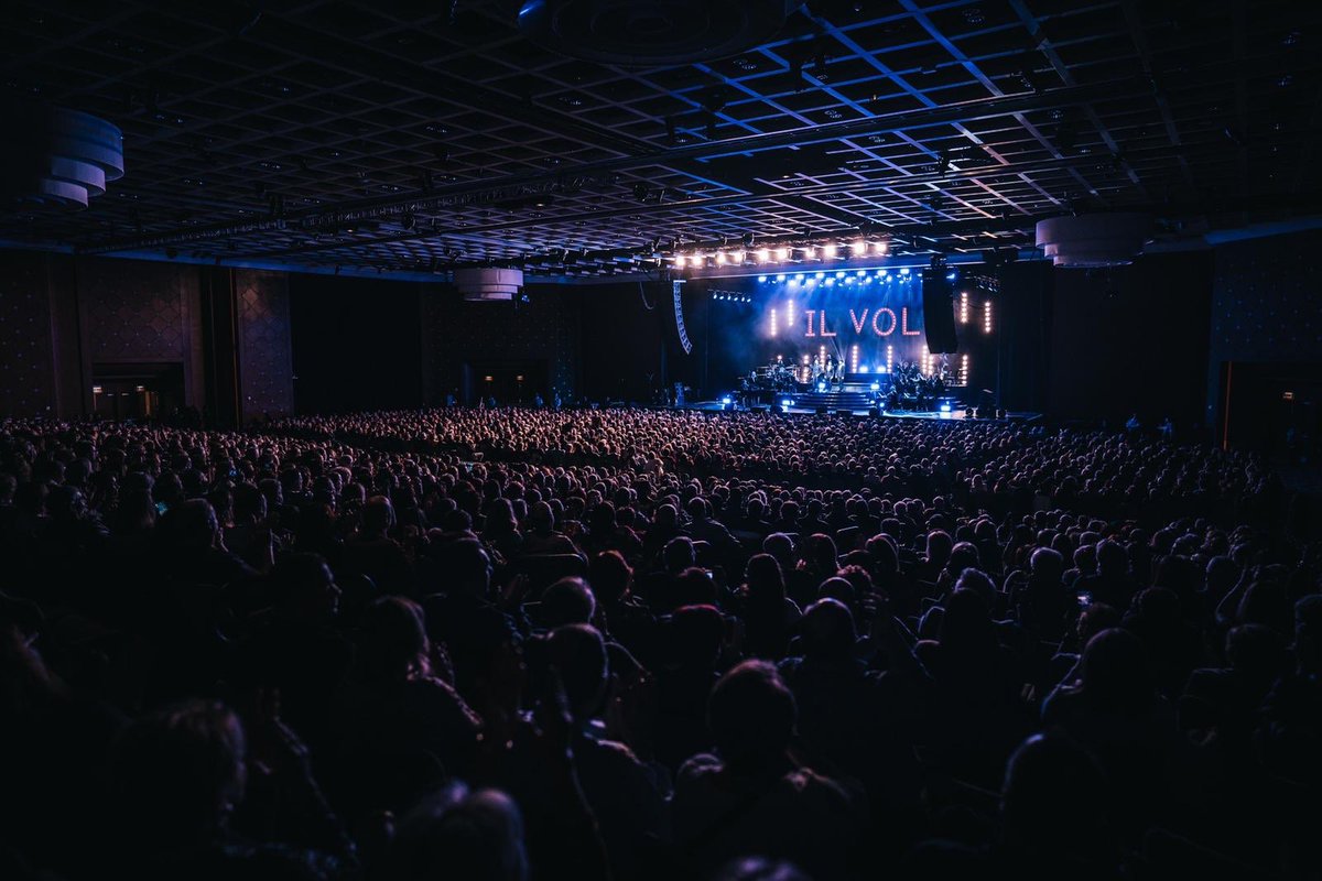 ilvolo's tweet photo. Another show, another incredible crowd, thank you Atlantic City for the time together. See you in Washington tonight! ✨ #IlVolo #10YearsTour https://t.co/9qLPctb6oU