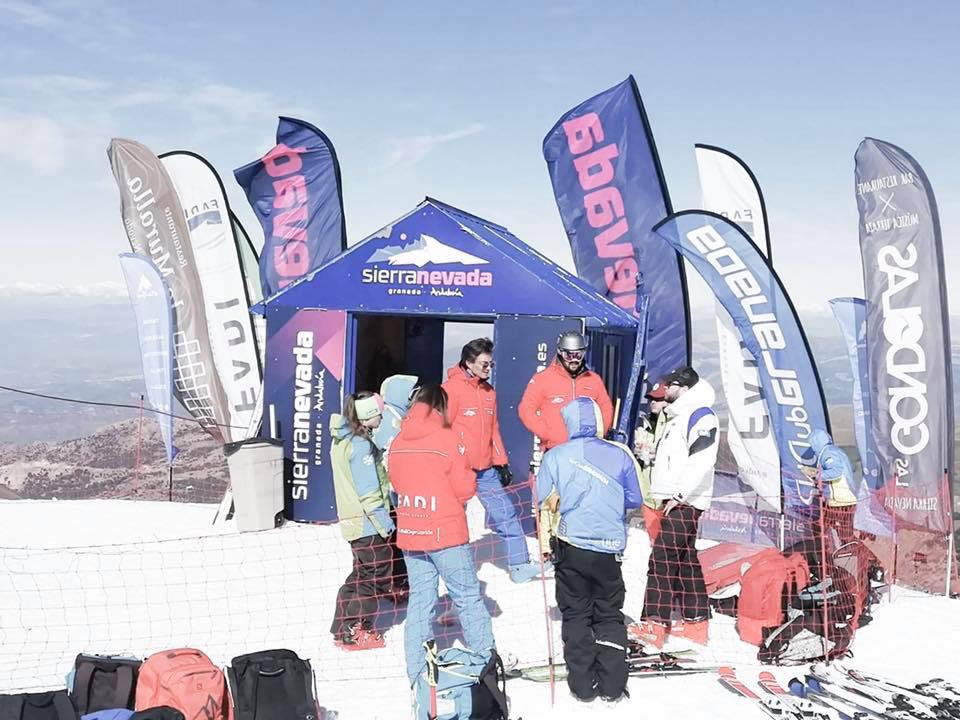 FadiAndalucia's tweet photo. Este fin de semana se ha celebrado en @websierranevada , la Segunda Fase de la Copa Andalucia U14-U16 de esquí alpino, que ha estado compuesta por el IV Trofeo WHITE CAMPS GS @whitecamps y SL, y por el VI Trofeo Ski Club Granada GS @SkiClubGranada
#FadiAlpine
#WinterSports
https://t.co/KfruCXIBft