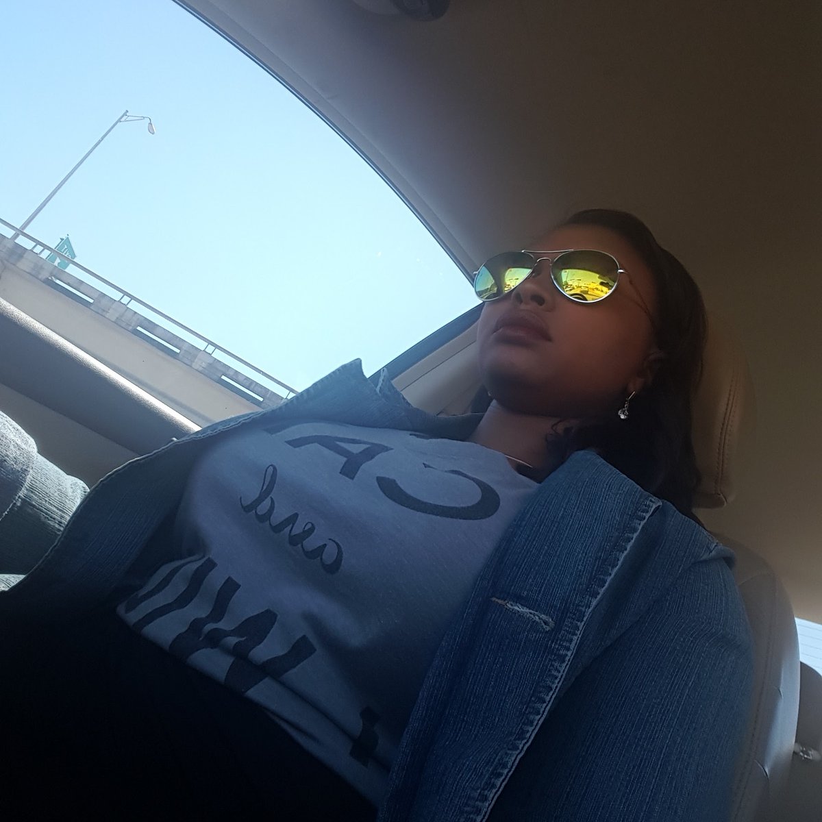 fabulist_j's tweet photo. #icanandiwill tee in honor of Rue the MC of #WingsofEbony coming in 1 yr! #09Feb2021
And NO you’re not ready. 🔥
Rue CAN and she WILL. 🔥
@authorJ_Elle
#WritingCommunity https://t.co/cf8FXdrOoh