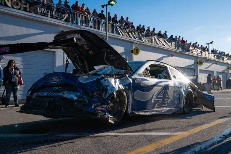 stefifm's tweet photo. 4 imágenes que definen lo que fue el #BuschClash o #BuschCrash en Daytona 
📸 @NASCAR https://t.co/gcWnGoh3gB