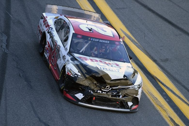 stefifm's tweet photo. 4 imágenes que definen lo que fue el #BuschClash o #BuschCrash en Daytona 
📸 @NASCAR https://t.co/gcWnGoh3gB