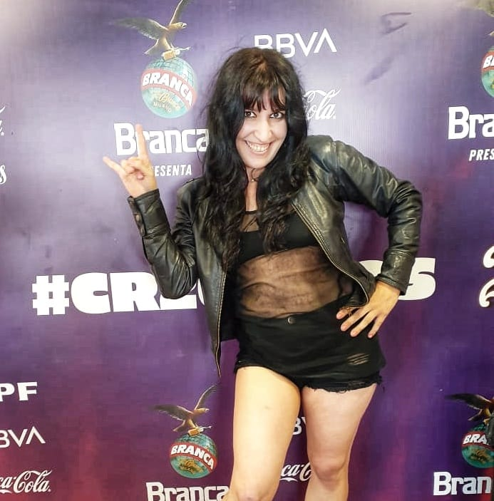RCIRadioOk's tweet photo. 🔴@danieladoffo en @Cosquin_Rock: "¿Por qué tenemos que luchar tanto por algo que debería estar naturalizado? ¿Qué tiene de raro ver una mujer con una guitarra? Para romper esas barreras se requiere de tiempo".

📣@cielomanzi para @RCIRadioOk https://t.co/Fy2fGaHU3Q