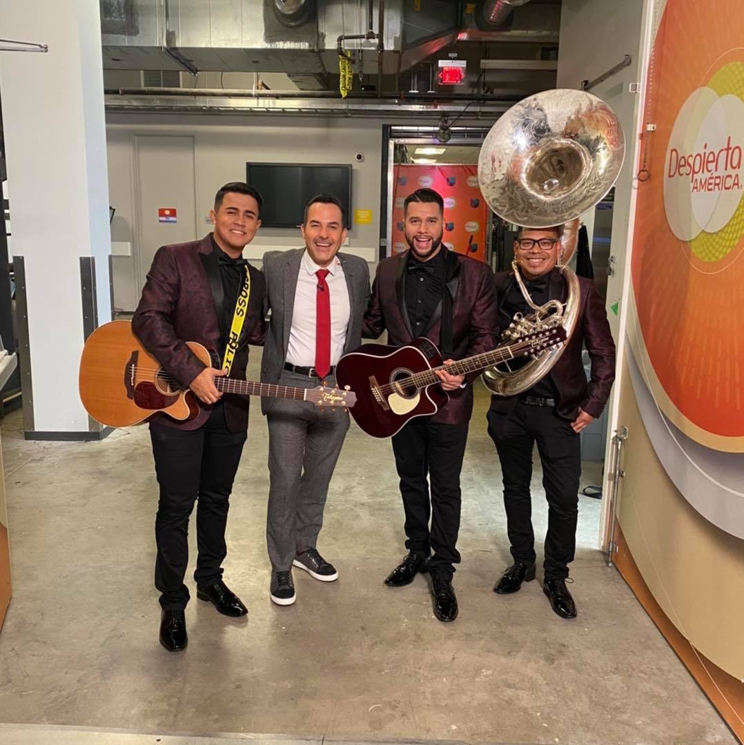 arielnuno's tweet photo. En que club o ciudad les gustaría  que nos presentáramos este 2020  ?🤩🤩🤩🤩🤩
Menciona el lugar y etiquétalo para que se vea machin el Moviento ANYLG
#Elrestodemisdiastour2020 #DespiertaAmerica
🔥🔥🔥🔥🔥🔥🎤🎶🎼🍻🎸😎 https://t.co/wgRGIOERIG