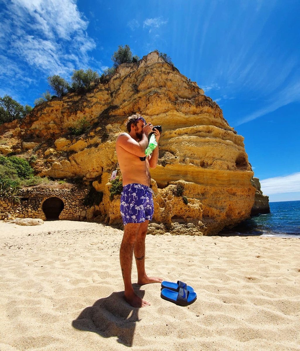 I could use some beach right about now 🏖 

#Portugal #TravelPortugal #TravelPhotography #Travel #photooftheday #SundayFunday #beachvibes