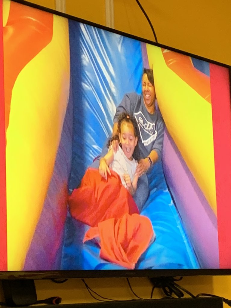DrCRH's tweet photo. I made the highlight reel!! #mommyandme #girlscream #girlsjustwannahavefun https://t.co/UAaLUH54dQ