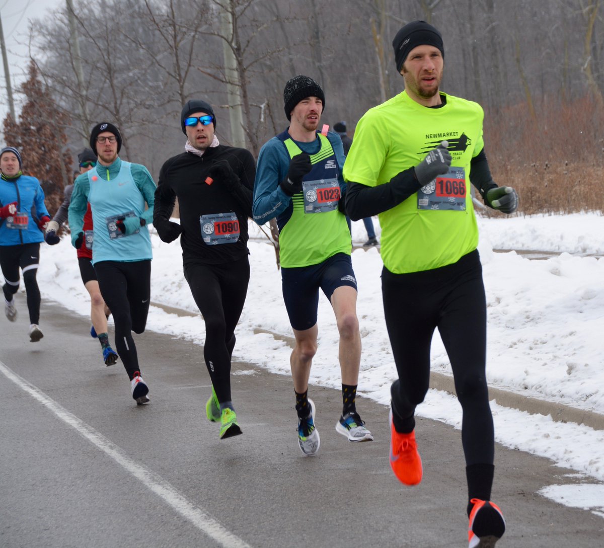 RW_Results's tweet photo. Congrats to the @Runners_Choice Elite team for a new #ReFridgee8er open team record (5x avg 44:07), anchored by Adam Hortian's new overall 8 Mile record (41:06)! https://t.co/wnKQVXL1qT https://t.co/Mrslr8lf6s