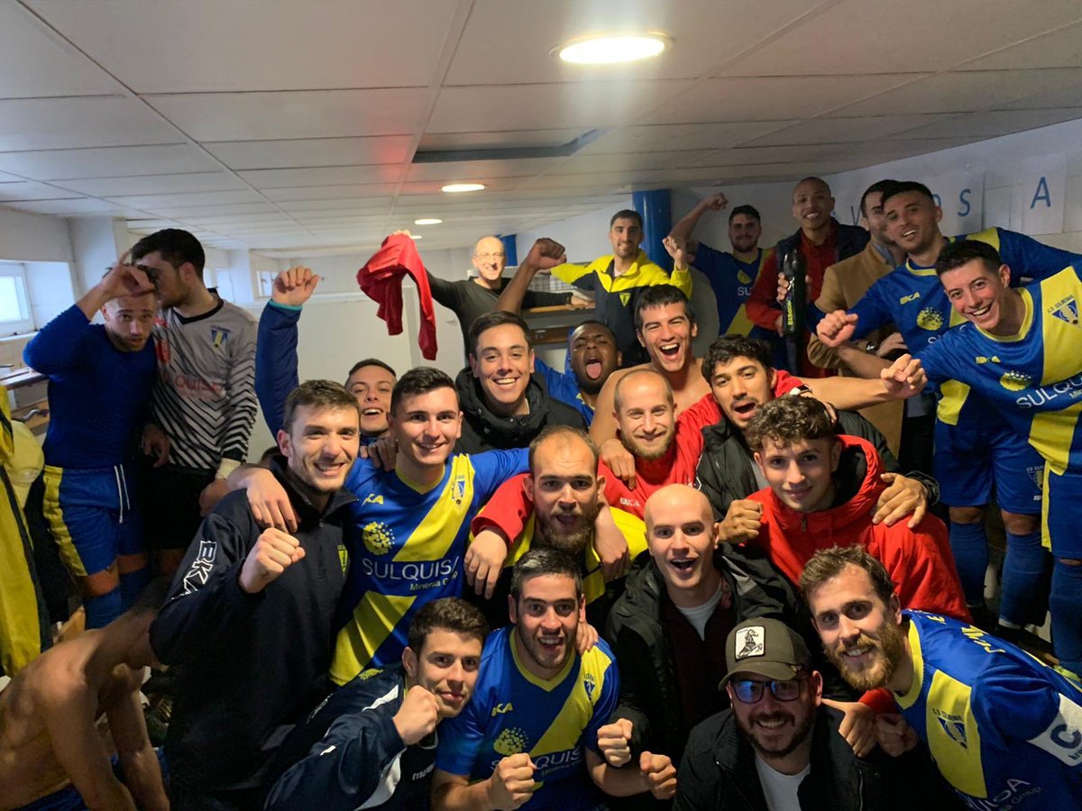 cdColmenarOreja's tweet image. San Juan sigue siendo un fortín!!! 3-0.  Gran victoria de todo el equipo. Que el ritmo no pare. 🚀🔵🔶#123colmenar #orgullososdevosotros