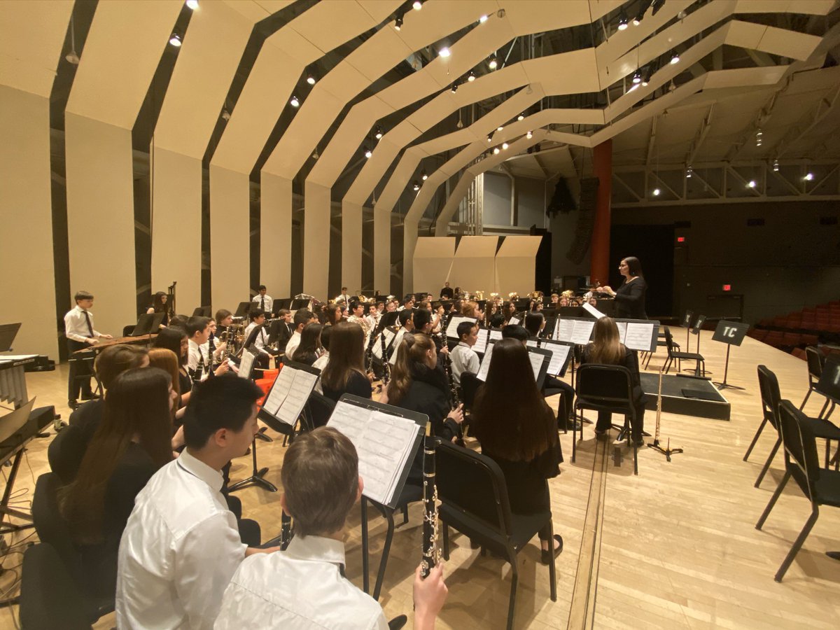 MsSinisiMusic's tweet photo. Yesterday I spent the day at Tilles Center listening to performances by Nassau Suffolk Performing Arts, featuring so many of our Bethpage musicians! I also got the opportunity to perform with @JFK_band_BUFSD! What a fun and musical day! #bethpagemusic #wearebethpage https://t.co/kkBXLmbMck
