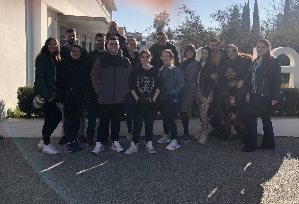 Nuestros alumnos de 2º de Salud Ambiental visitó el LARCA el pasado 3 de febrero. El Laboratorio Andaluz de Referencia de la Calidad del Aire (LARCA), uno de los dos únicos existentes en España de estas características.