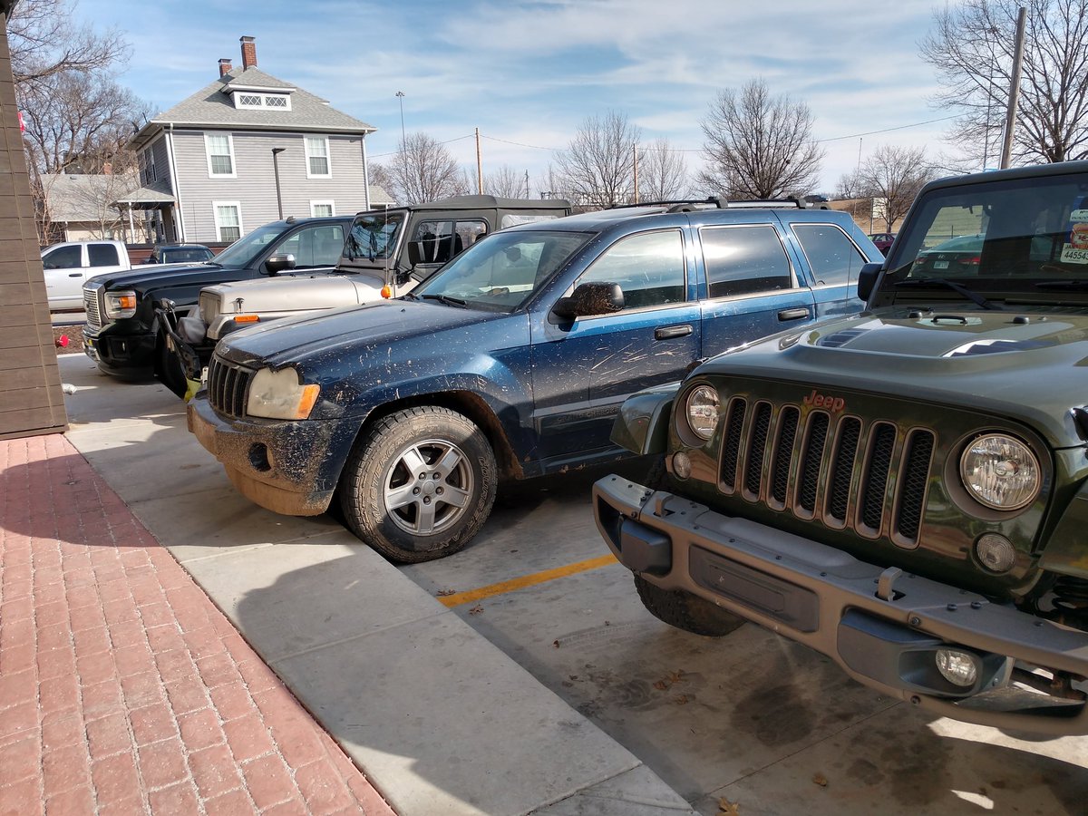 Found the Jeep section 👍 @BellaJeepGirl @JJJewel3 @Shelli69jeeper @CAT1PRO @THEJeepMafia @jeepfederation @JeepKrewe @happytrails4x4 @_Truck_Norris_ @frossfross