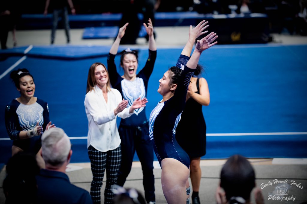 So lucky to get to witness junior Victoria Salem's emotional debut as a Golden Bear in Haas on Saturday. 💙💛 🐻 

✨She competed for the first time after a two-year injury saga as the exhibition on beam.✨