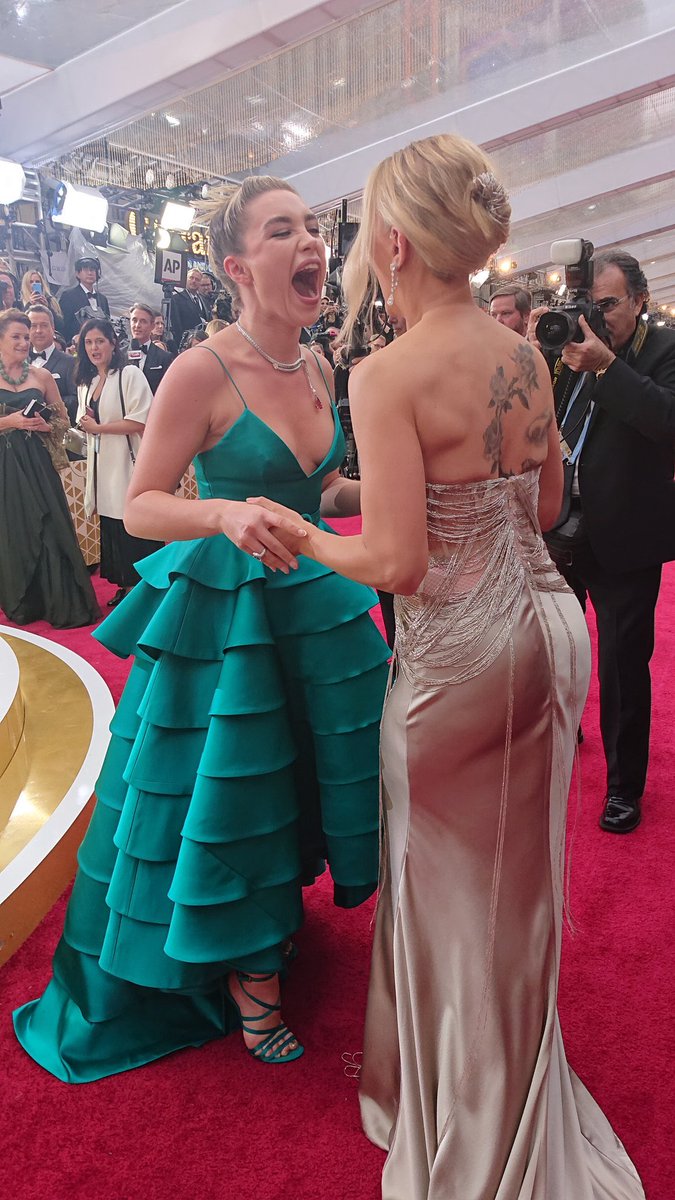 photo Florence Pugh And Scarlett Johansson Oscar florence pugh had to show id at the oscars